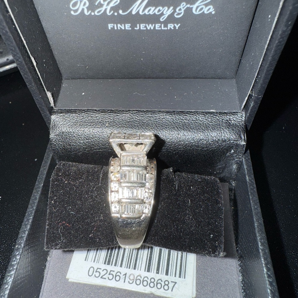 JCPenney 14 karat gold 3 cttw diamond ring